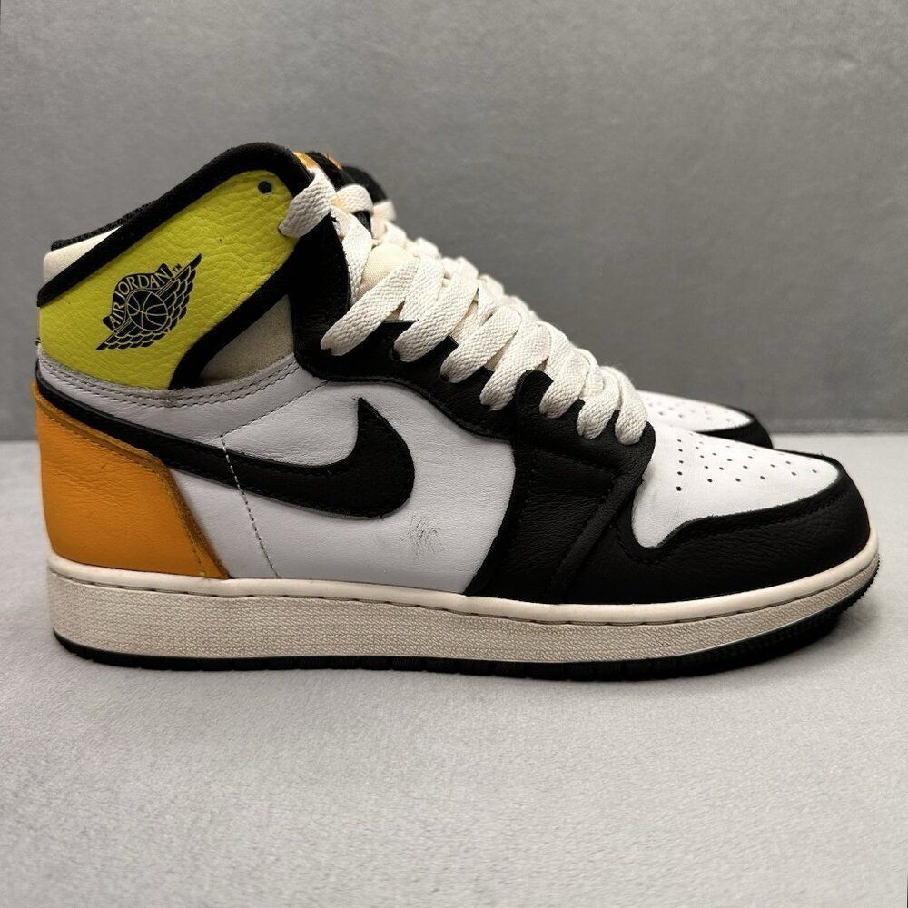Womens 7.5 / 6Y Nike Air Jordan 1 High OG Shoes White Volt Gold Sneakers 2021
